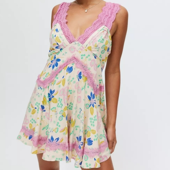 Urban Outfitter Dress - Picture 2 of 11